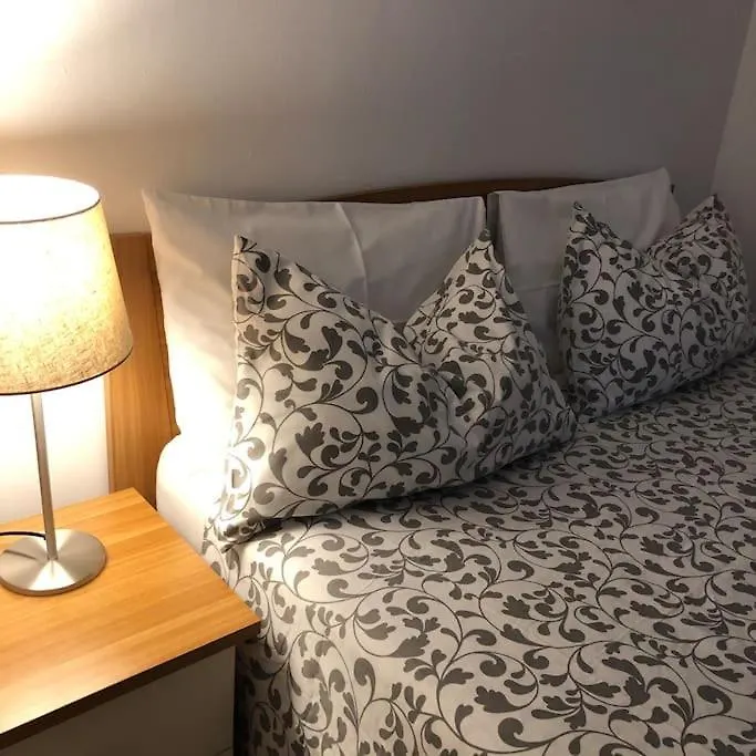 Ca' Masteva - Promenade Apartment Garda  0*, Garda (Verona) Italy